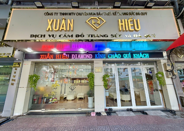 Dịch vụ thu mua kim cương và trang sức vàng giá cao tại Việt Nam