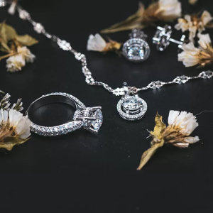 vi-sao-xuan-hieu-chu-trong-dich-vu-cham-soc-sau-mua-hang